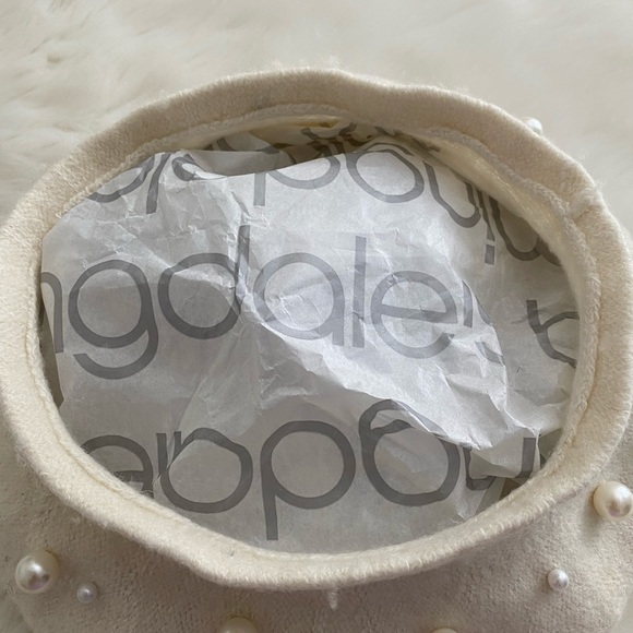 BLOOMINGDALE’S AQUA - WHITE PEARL BERET - Picture 4 of 4